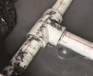 温泉卫生间漏水维修公司为您专业介绍下温泉卫生间测漏水的原因